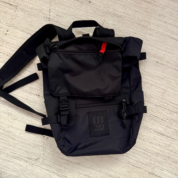 Topo Designs Rover Pack Mini Black / Unisex - Picture 3 of 5